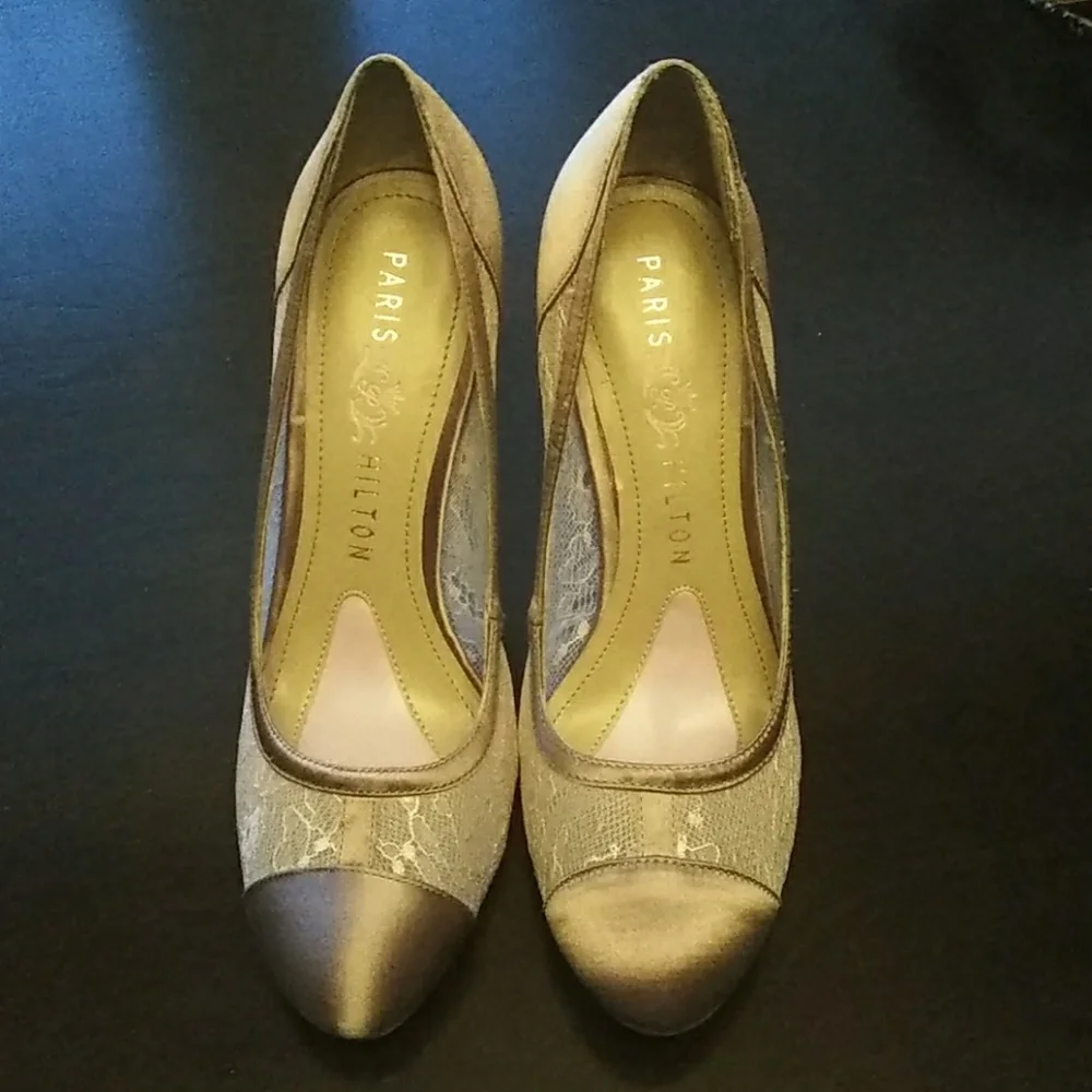 Paris Hilton Champagne Heels - Picture 2 of 5